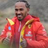 Lewis Hamilton se odziva na govorice o Ferrariju in poziva ekipo, naj se osredotoči na delo