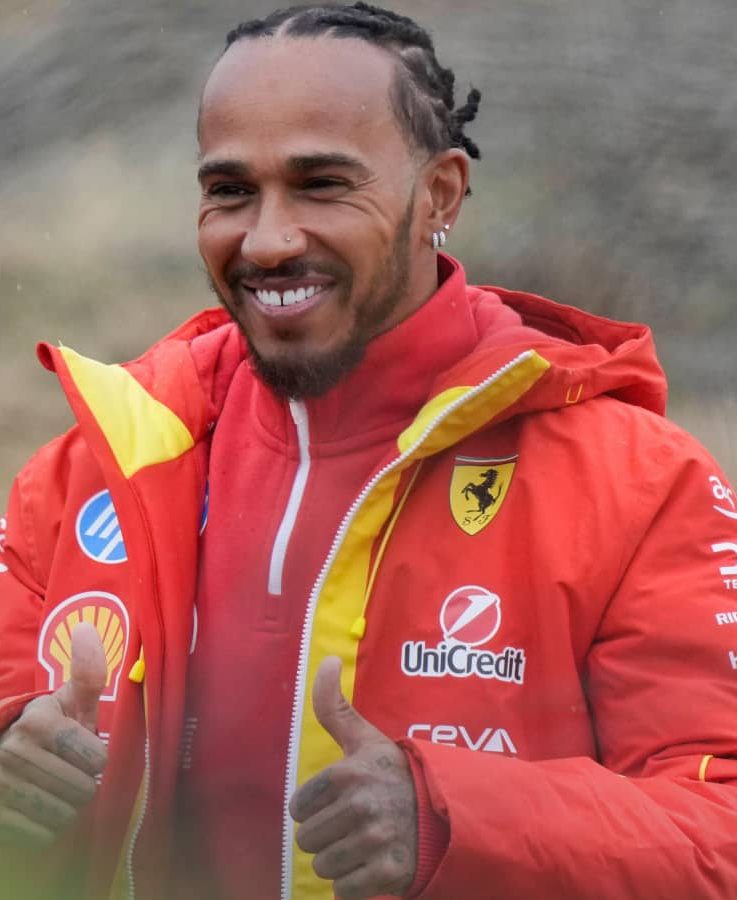 Lewis Hamilton se odziva na govorice o Ferrariju in poziva ekipo, naj se osredotoči na delo