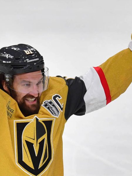 NHL: Hat-tricki Tkačaka, Marčenka, Baldija in Stonea, zmage Floride in Vegasa