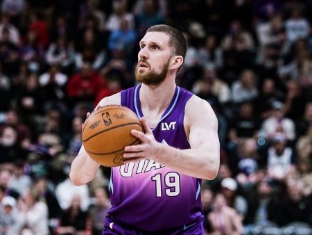 Utah s Svjatoslavom Mykhailiukom premagal San Antonio v predsezonski tekmi lige NBA