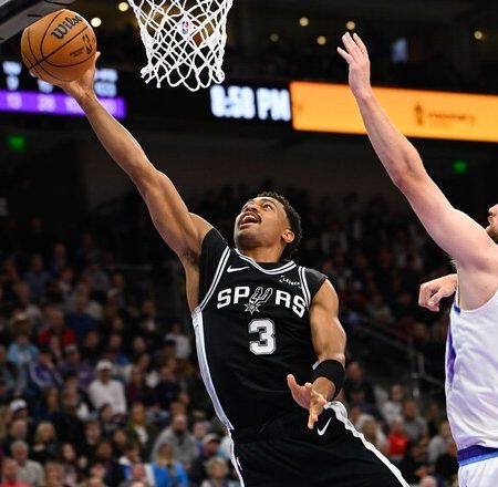 NBA: Miami zmaga na prvi tekmi, Dallas premaga Oklahomo, San Antonio zmaga v podaljšku