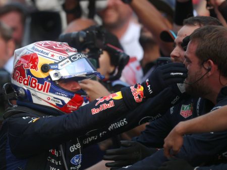 Max Verstappen je osvojil prvo zmago v sezoni, Red Bull je zmagal z lastnim motorjem, Hamilton pa se je prebil na stopničke