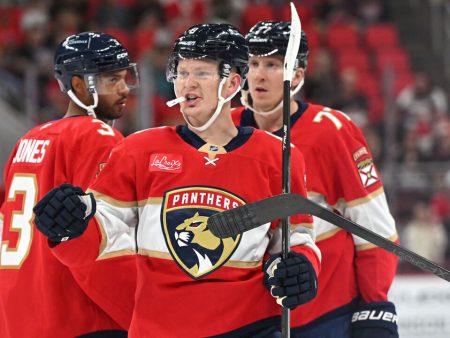 Brata Tkachaka dosegla devet točk proti dvema in postavila zgodovinski dosežek v ligi NHL