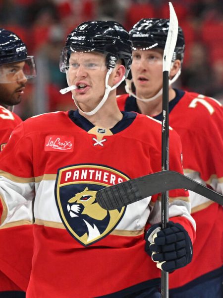 Brata Tkachaka dosegla devet točk proti dvema in postavila zgodovinski dosežek v ligi NHL